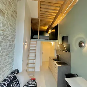 Le Soyeux Bed & Breakfast
